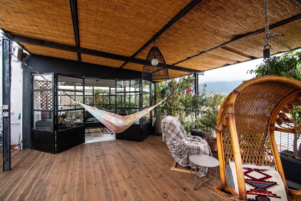 Unique Solar Penthouse With Jacuzzi And Sauna In Central Athen Eksteriør billede
