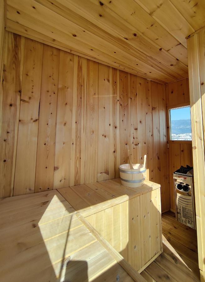 Unique Solar Penthouse With Jacuzzi And Sauna In Central Athen Eksteriør billede